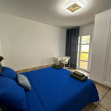 Cozy At El Duque Адехе