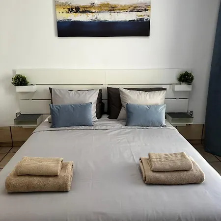 Cozy At El Duque Адехе